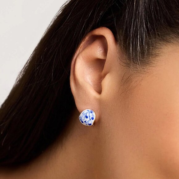 NEW 14K Yellow Gold White Blue Enamel Statement Earrings - Picture 5 of 5